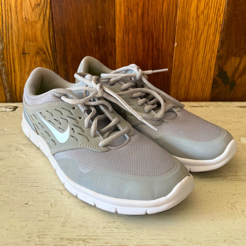 Gray Nike Tennis Shoes